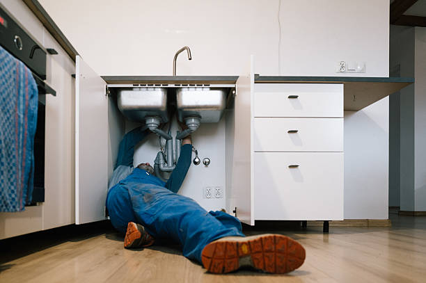 Professional Leak Detection technician working in Natrona Heights, PA